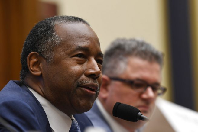 AP19295576640555 655x437