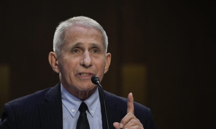 Dr anthony fauci 700x420