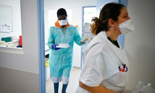 Medical staff 700x420